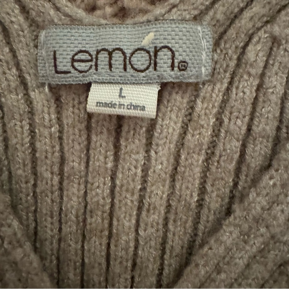 Lemon Ribbed Knit Tank Top - Picture 3 of 3